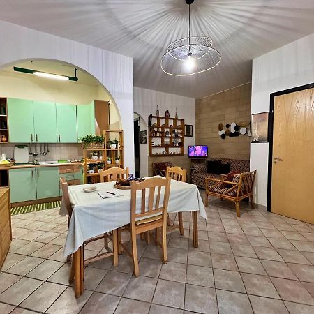 Casa Vacanza Rita Марина ди Песколусе Екстериор снимка